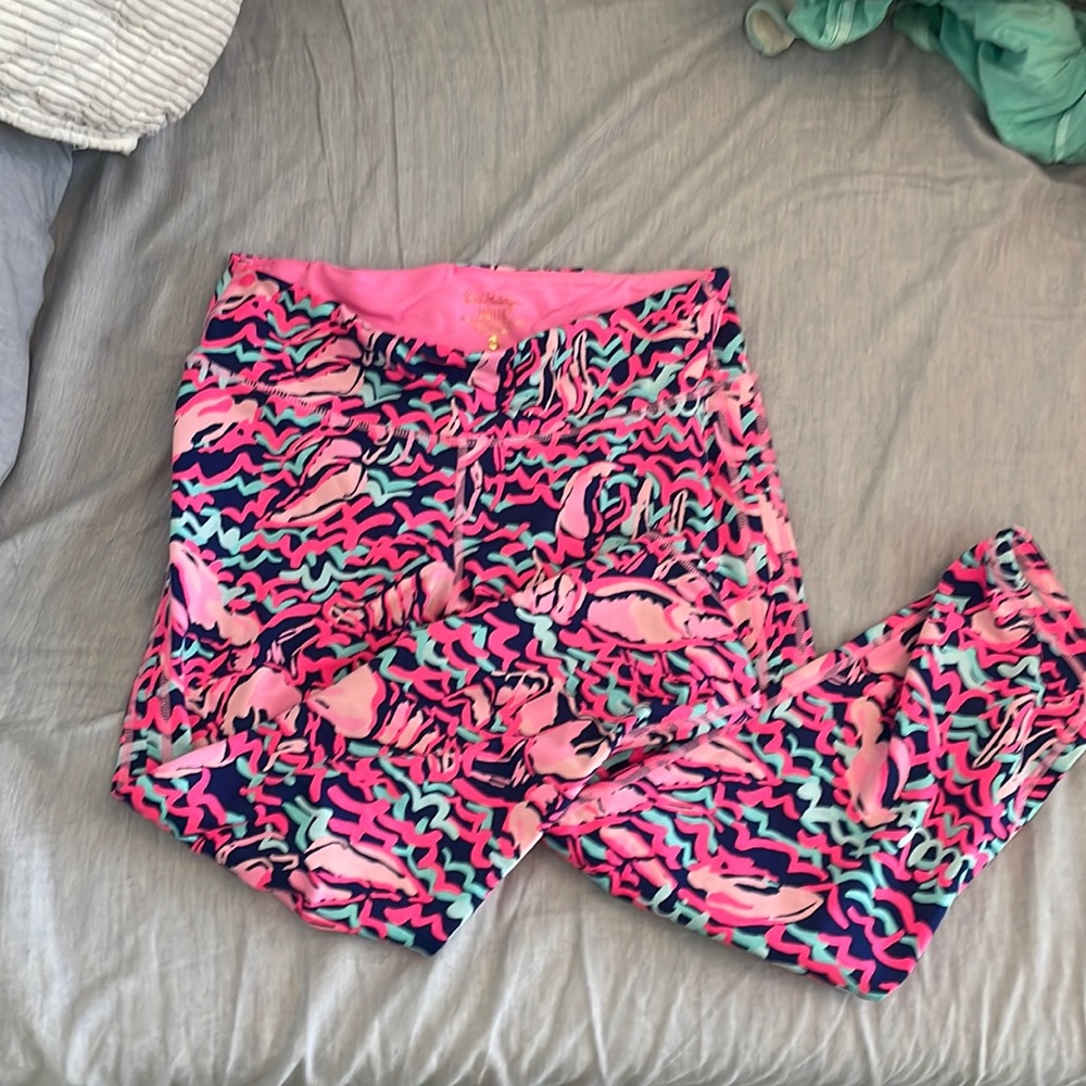 Lilly Pulitzer lobstah roll leggings